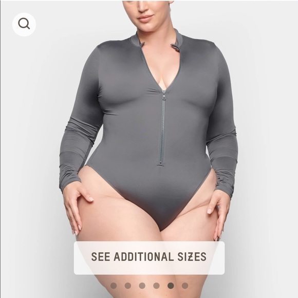 Skims swim suit - Picture 2 of 9